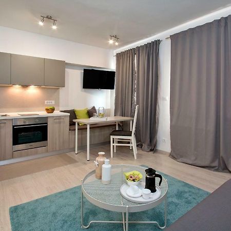 Sunsplash Apartments Пула Екстериор снимка