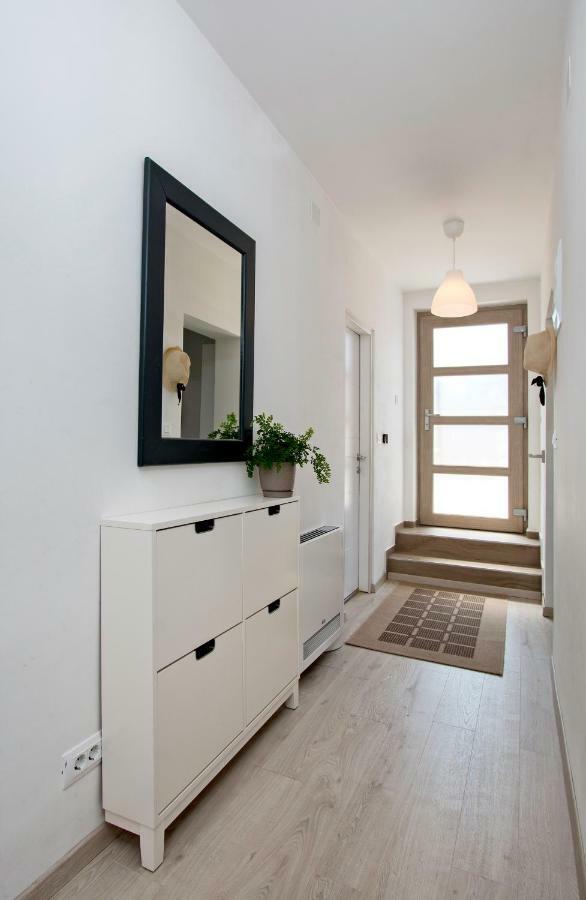 Sunsplash Apartments Пула Екстериор снимка